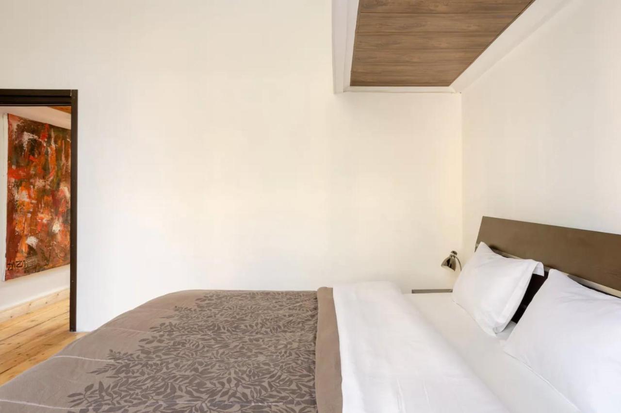 Lovely Dulcet Loft In Center Of Rustaveli تبليسي المظهر الخارجي الصورة